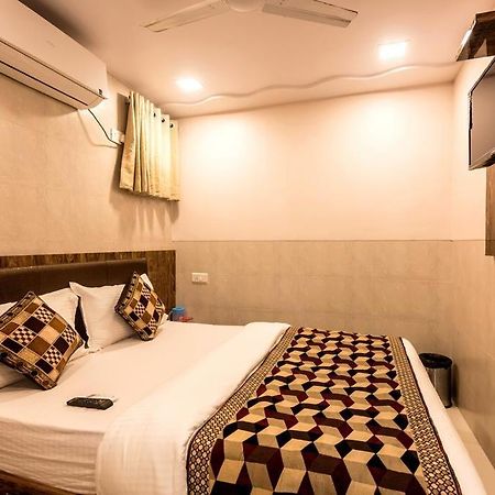 Hotel Kf Residency Bombay Extérieur photo