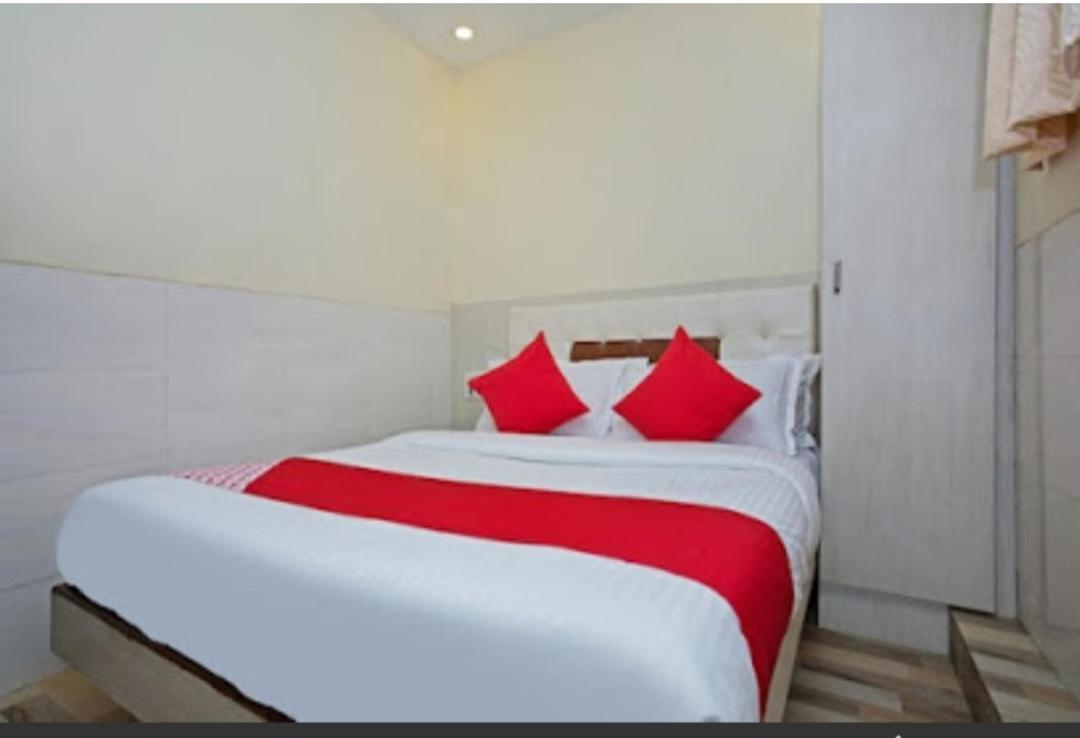 Hotel Kf Residency Bombay Extérieur photo